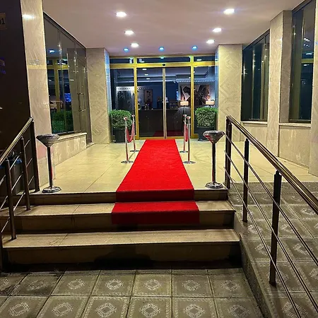 Starmax City's Yalova 酒店 Kazimiye