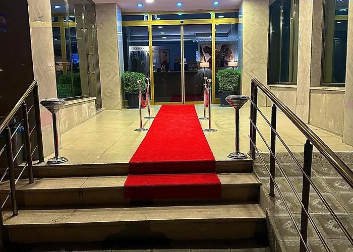 Starmax City's Yalova Szálloda Kazimiye